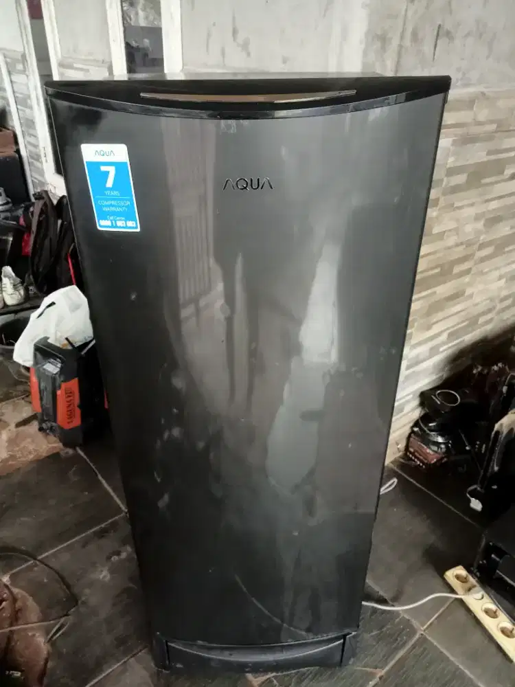 Kulkas aqua 1 pintu
