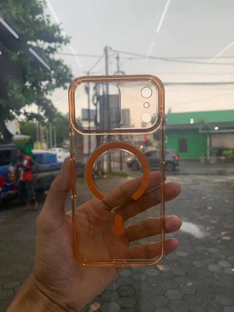 No Brandz Vivid Hardcase Clear Magsafe iPhone 17 Pro Max