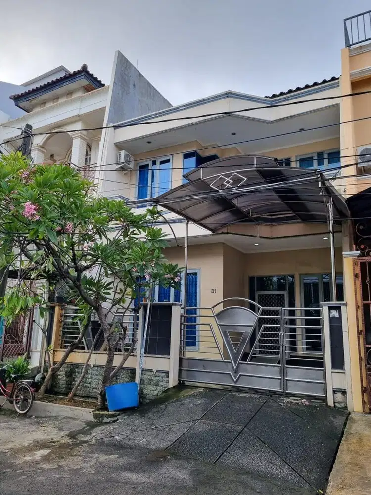 DIJUAL RUMAH 2½ LANTAI – SIAP HUNI, MUARA KARANG - PLUIT