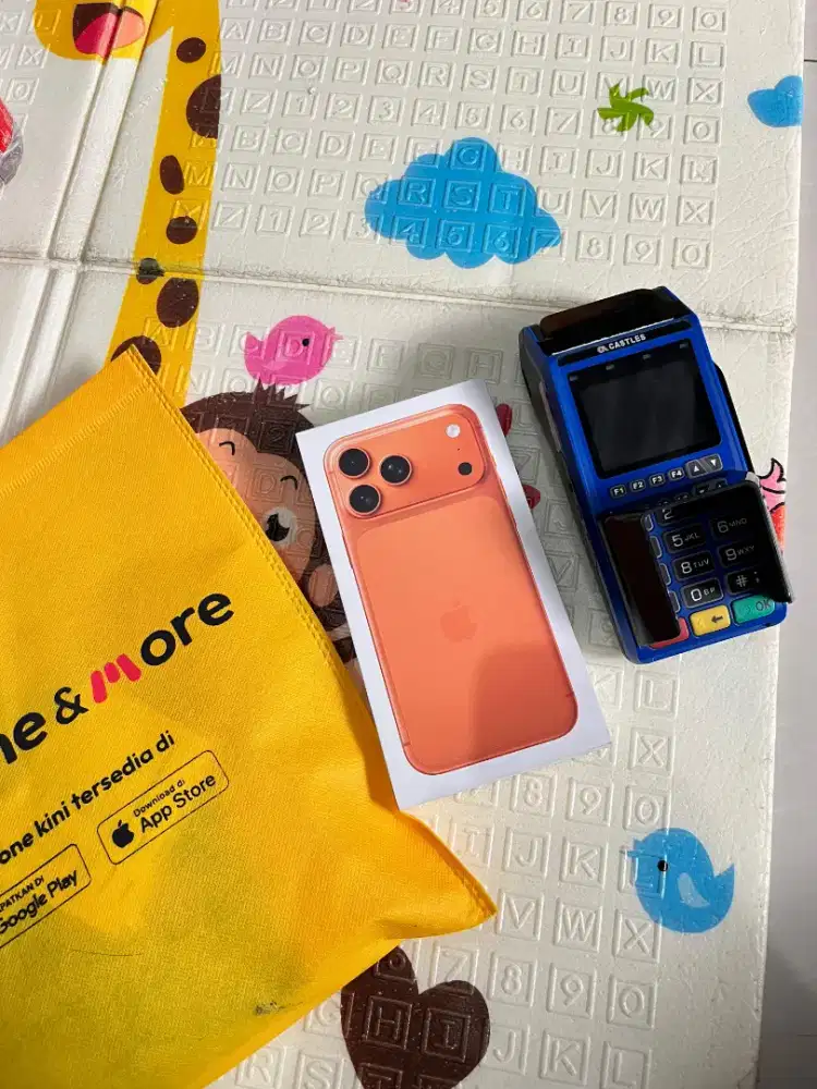 IPHONE 17 PROMAX SILVER