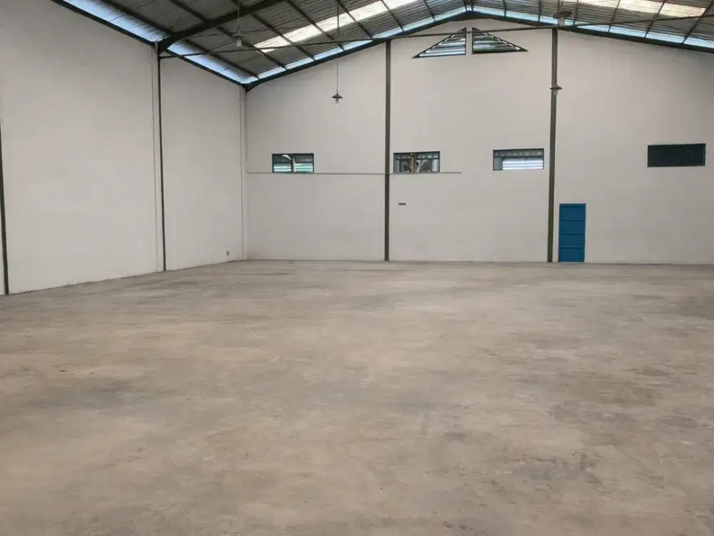 Gudang Strategis Siap Pakai Luas 915m2 18x30 Kawasan Industri di Cikupa