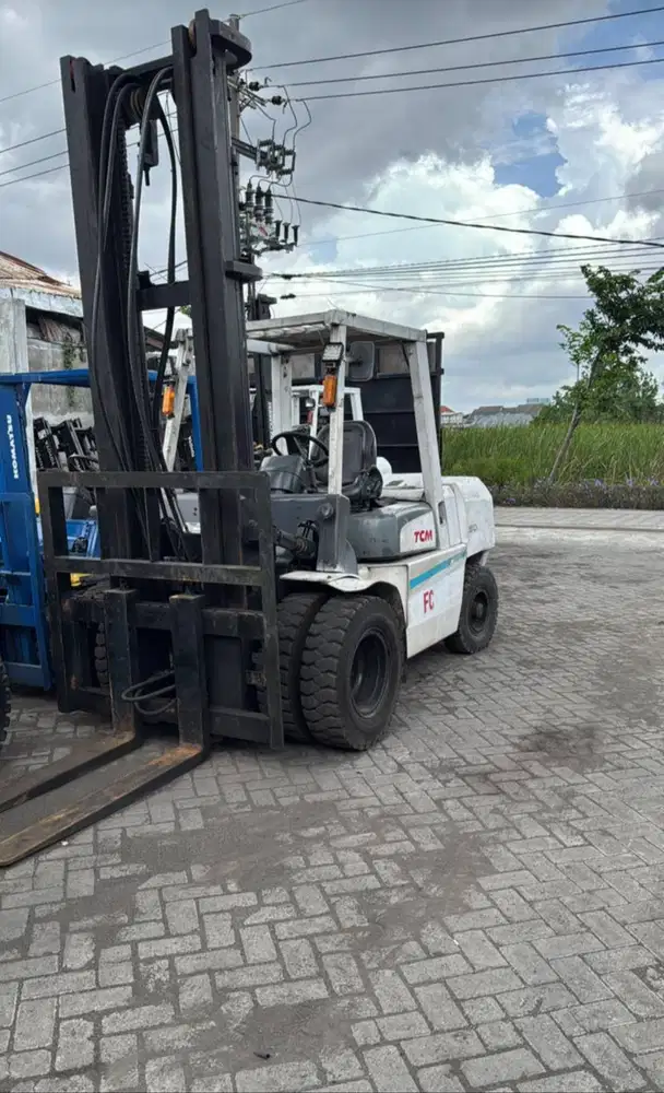 TCM INOMA 4 TON MAST TRILIFT BERGARANSI MESIN