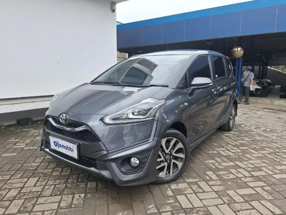 TDP 8,JT, Garansi Mesin 1th Toyota Sienta 1.5 Q Bensin-AT Abu 2017