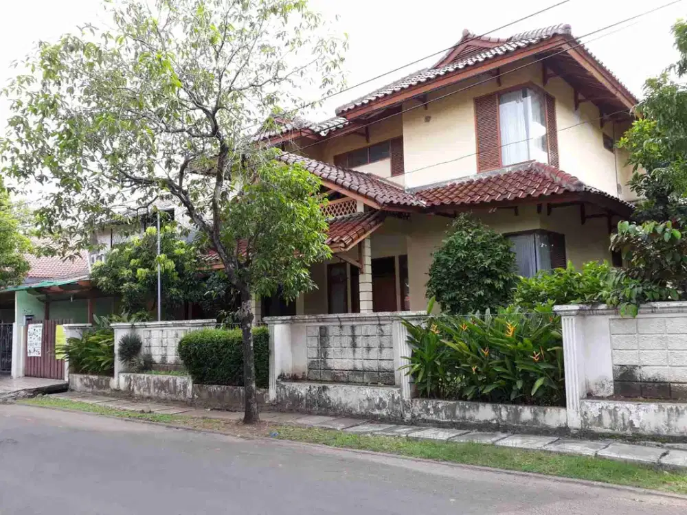 Dijual Rumah Luas dalam komplek tidak banjir