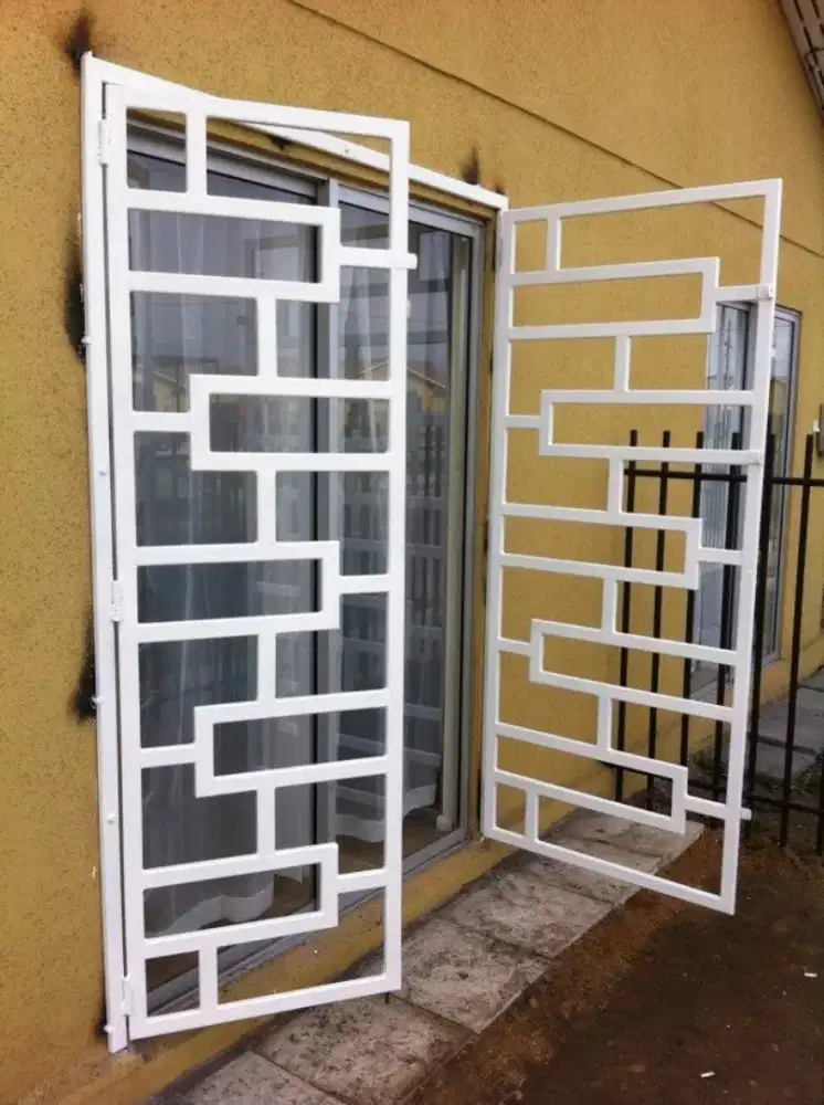 PEMBUATAN TRALIS DAN PINTU SAFETY DENGAN SEGALA MOTIF