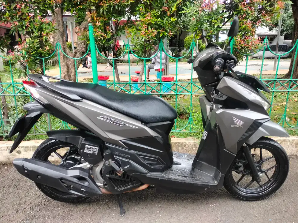 HONDA VARIO FI LED 150 ISS 2017 pajak panjang/B.(Bekasi kota)