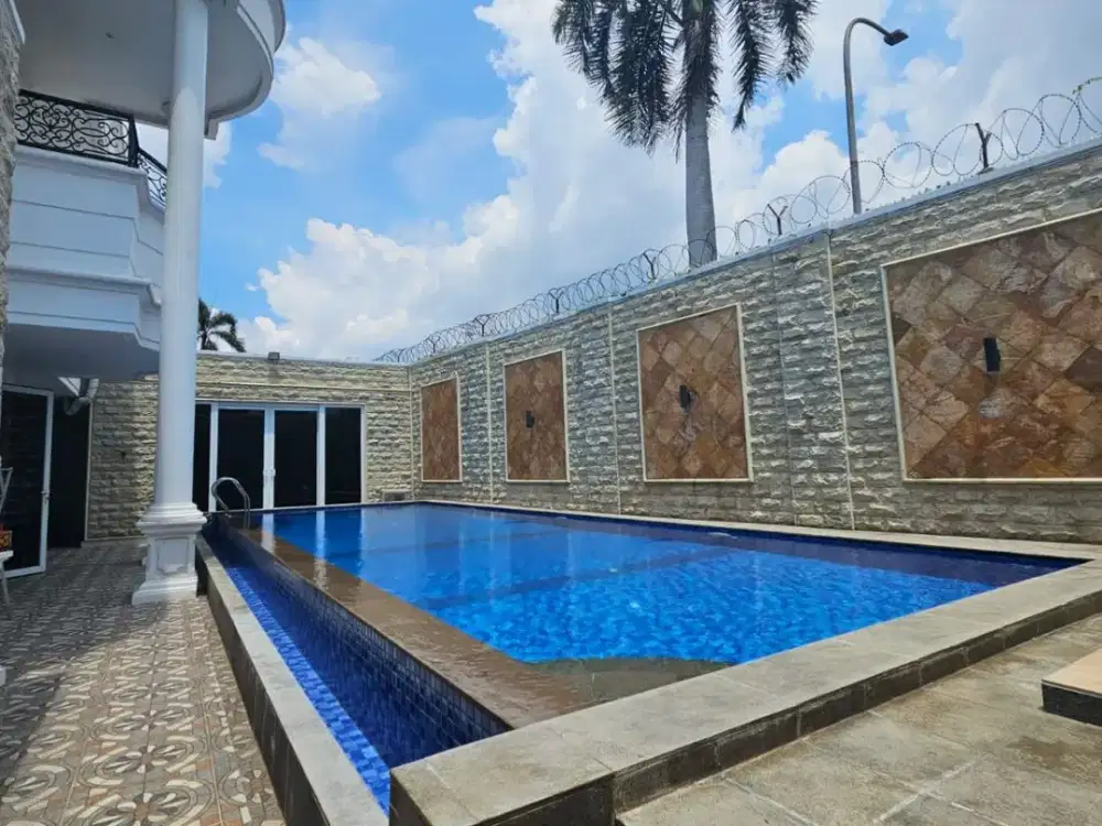 Dijual Rumah PIK Pantai Indah Kapuk Private Pool Modern Style Elegant at Jakarta Utara
