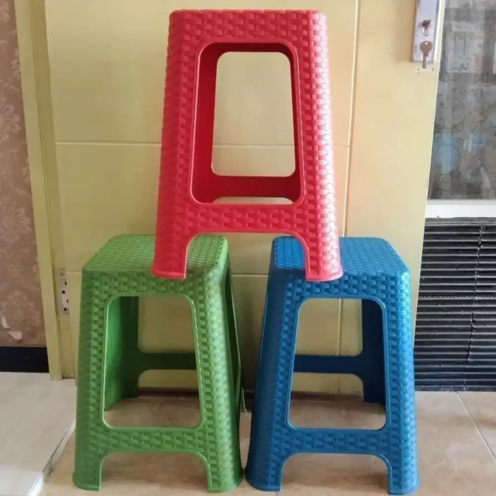 Kursi Bakso Plastik Rotan Warna-Warni