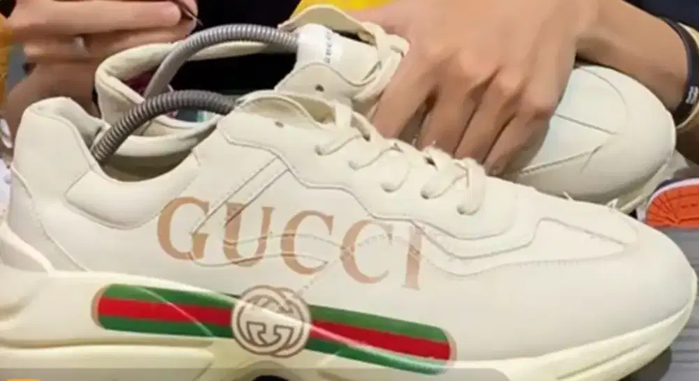 Sepatu gucci Italy size 43 insole insole 27,5cm