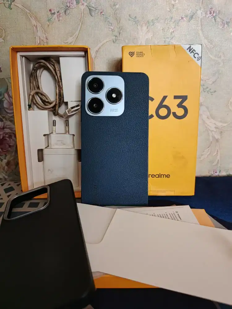 Realme c63 6/128