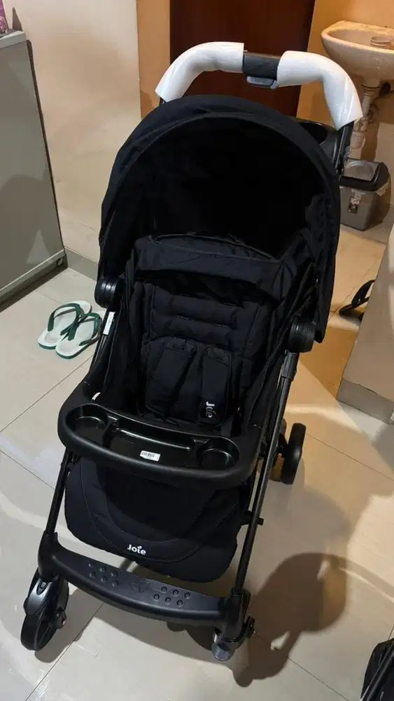 Stroler dan Carseat Joie Muze Lx