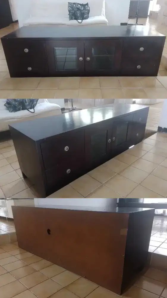 Meja Lemari TV Kayu Mewah & Elegan