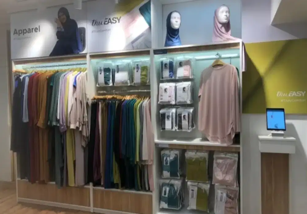 Di butuhkan wanita berhijab untuk stand busana muslimah