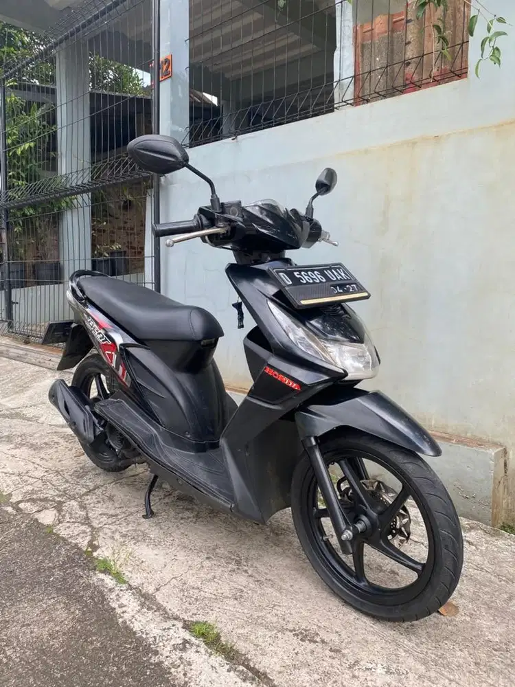 Dijual honda beat karbu 2012 Ss kumplit faktur lengkap pajak aktif