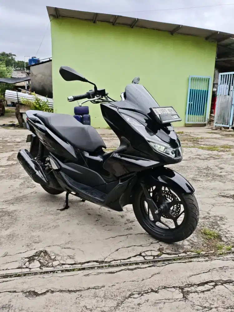 SALE.. HONDA PCX 2023