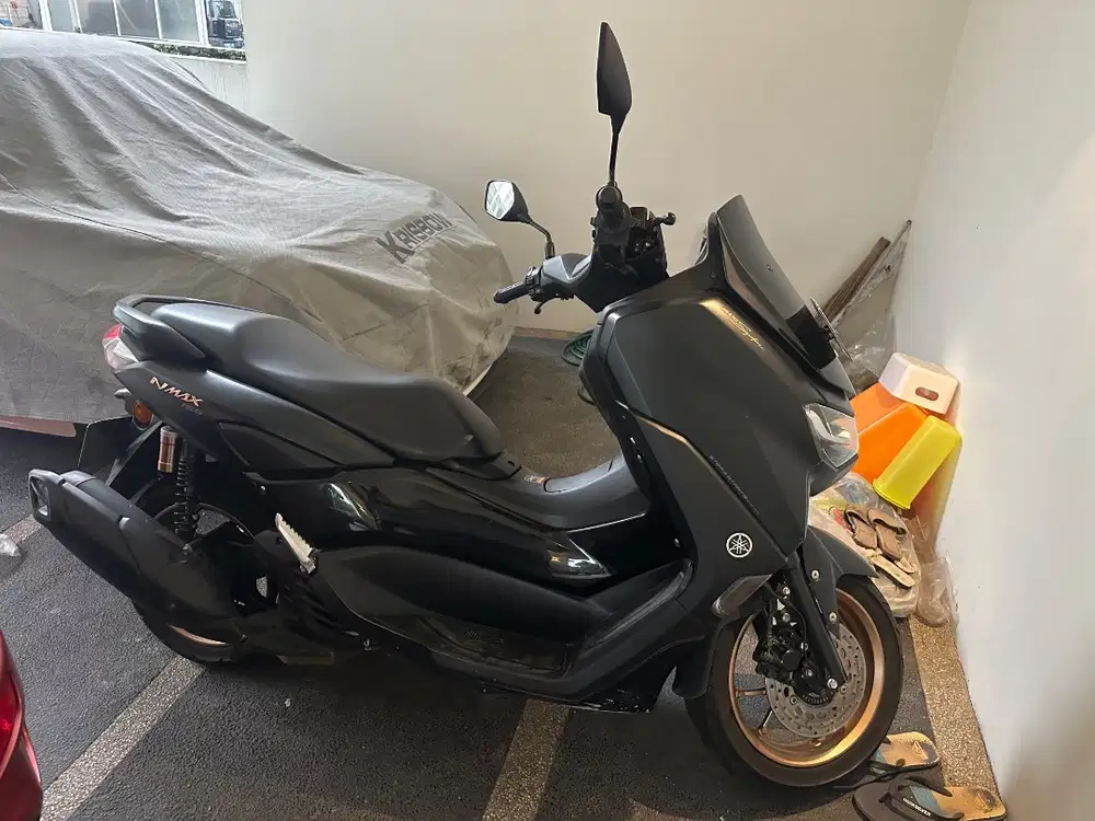 KM 35 Rb YAMAHA NMAX 2022 facelift hitam doff motor matic bandung max