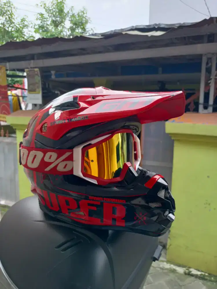 HELM CROSS GM SIZE -M TERAWAT