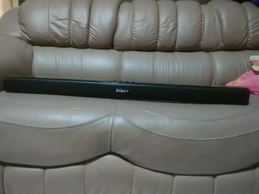Sound Bar merk ROBOT tipe RB590