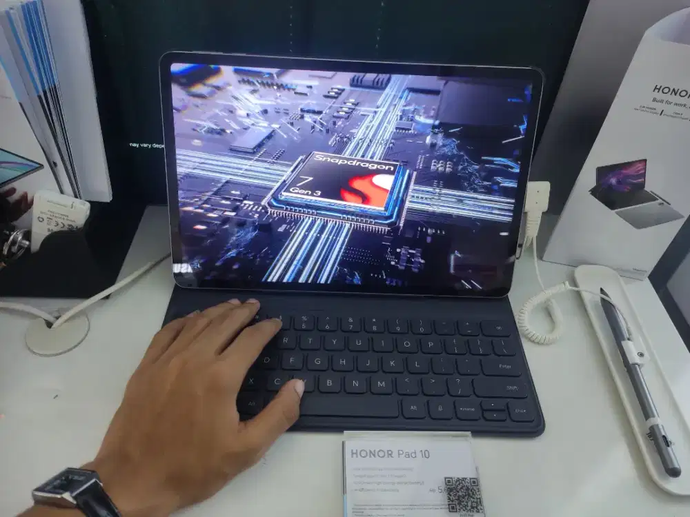 Honor pad 10 cashback 200 ribuan free pen and keyboard