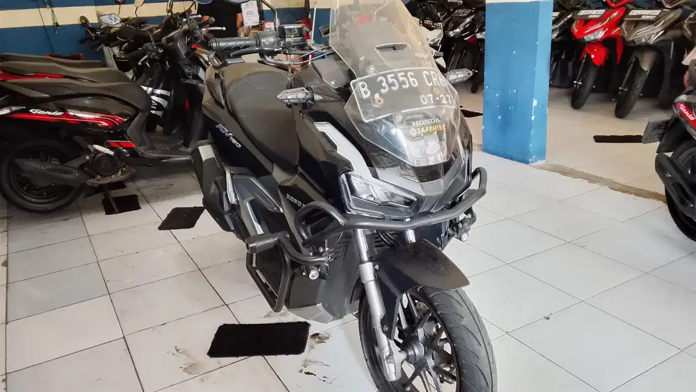 JUAL CEPAT HONDA ADV 2022 SUPER MULUS