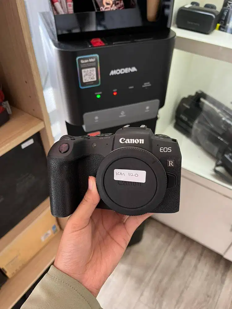 KAMERA CANON EOS RP BODY ONLY