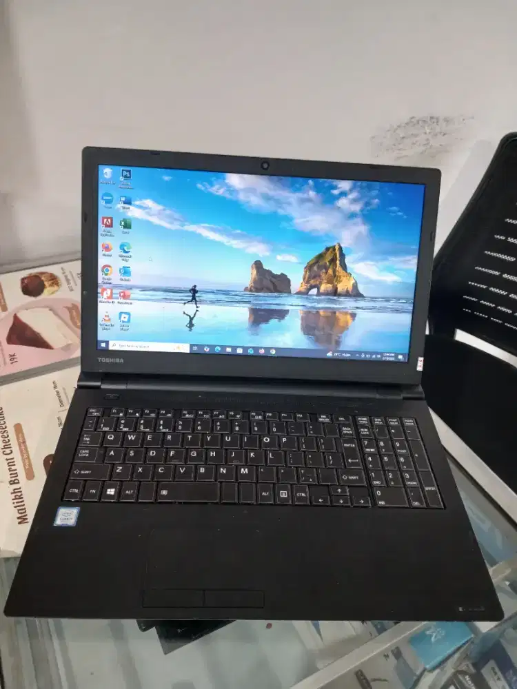 Laptop Toshiba Dynabook B55 Core I3-8130U Ram 8 Ssd 128