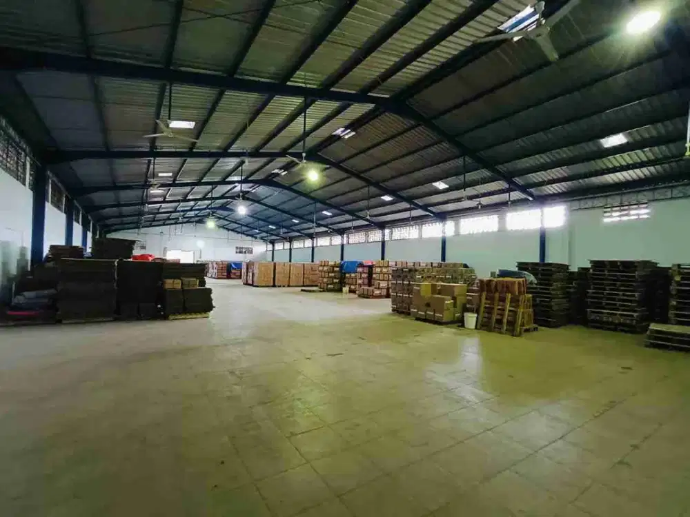 Turun harga Gudang Bagus di Palur dekat tol solo