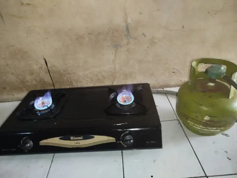 KOMPOR 2 TUNGKU SEPAKETAN SAMA GAS LENGKAP SIAP PAKAI SIAP ANTAR