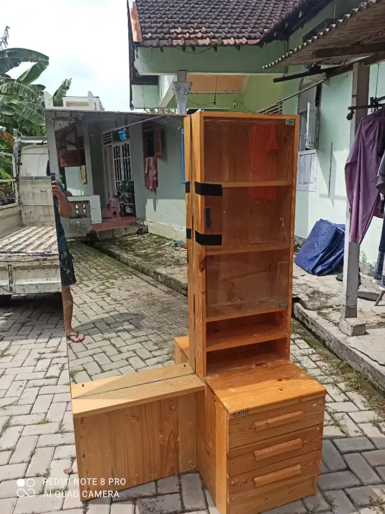 Lemari rias bahan jati belanda