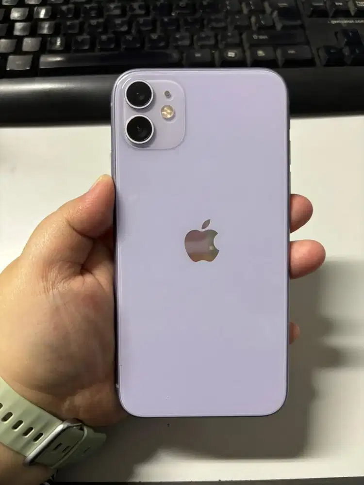 Dijual Iphone 11 128GB Purple