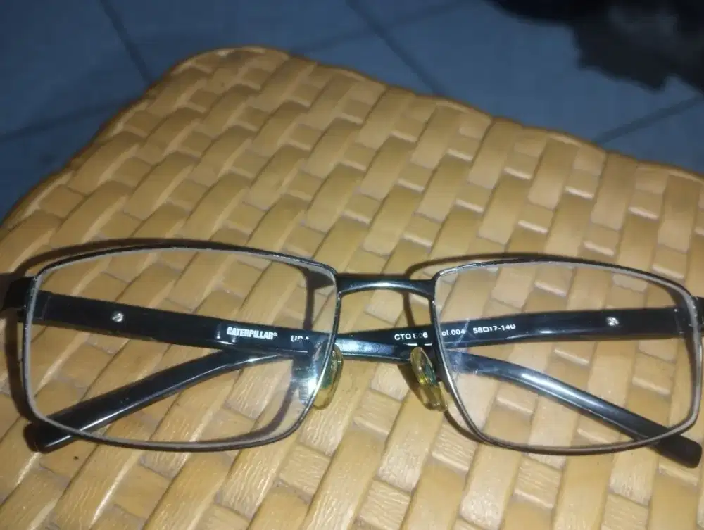 Frame Kacamata merek Catepillar