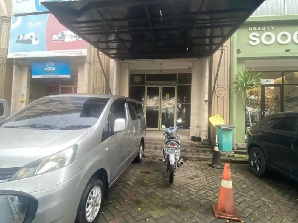 Disewa Ruko 4 Lantai Crown Green Lake City