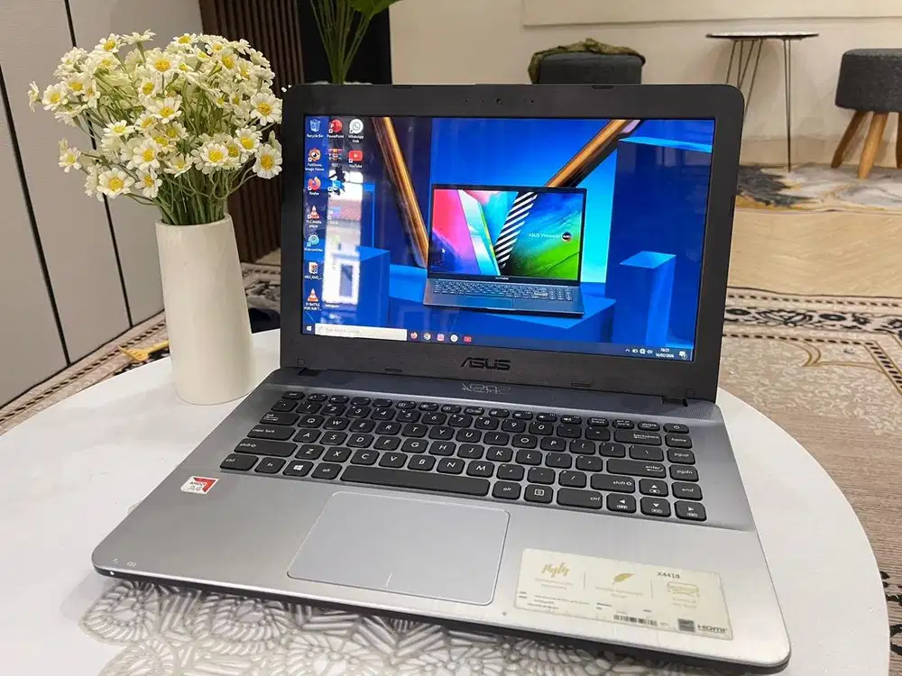 Laptop asus 14 inci slim amd a4