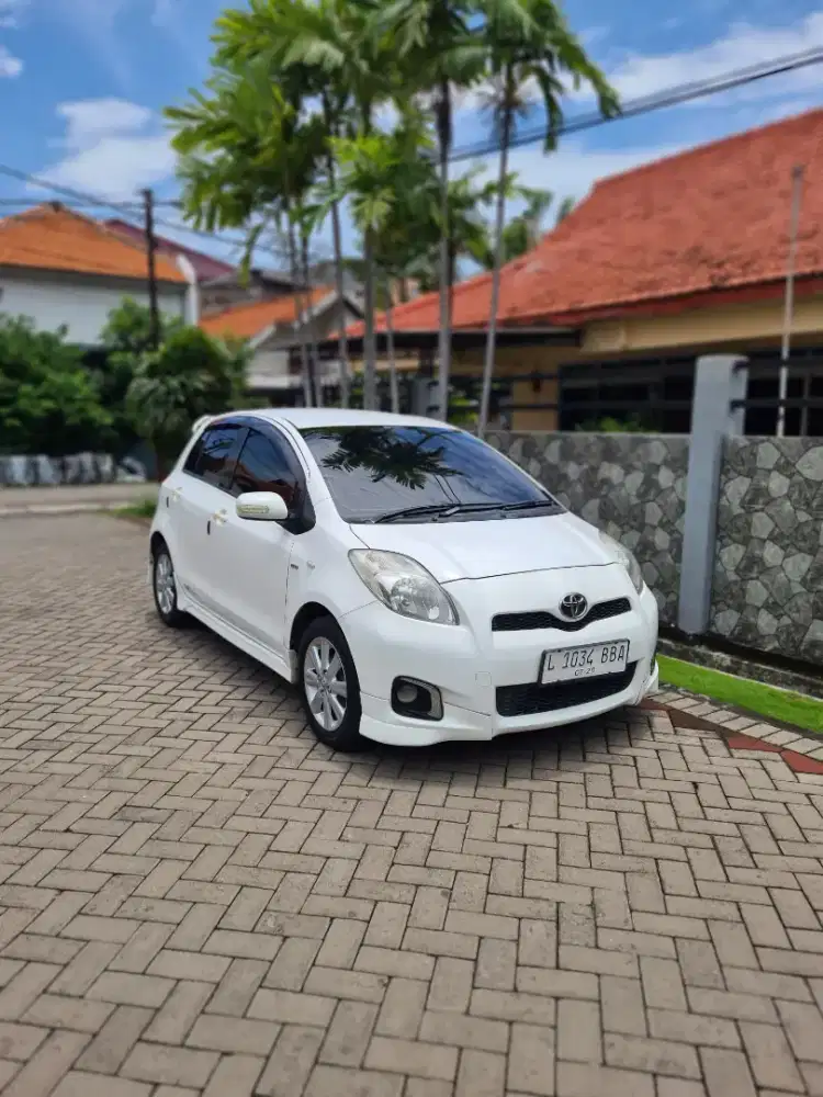 Toyota Yaris E matik 2012 full original DP 25 jt saja istimewa