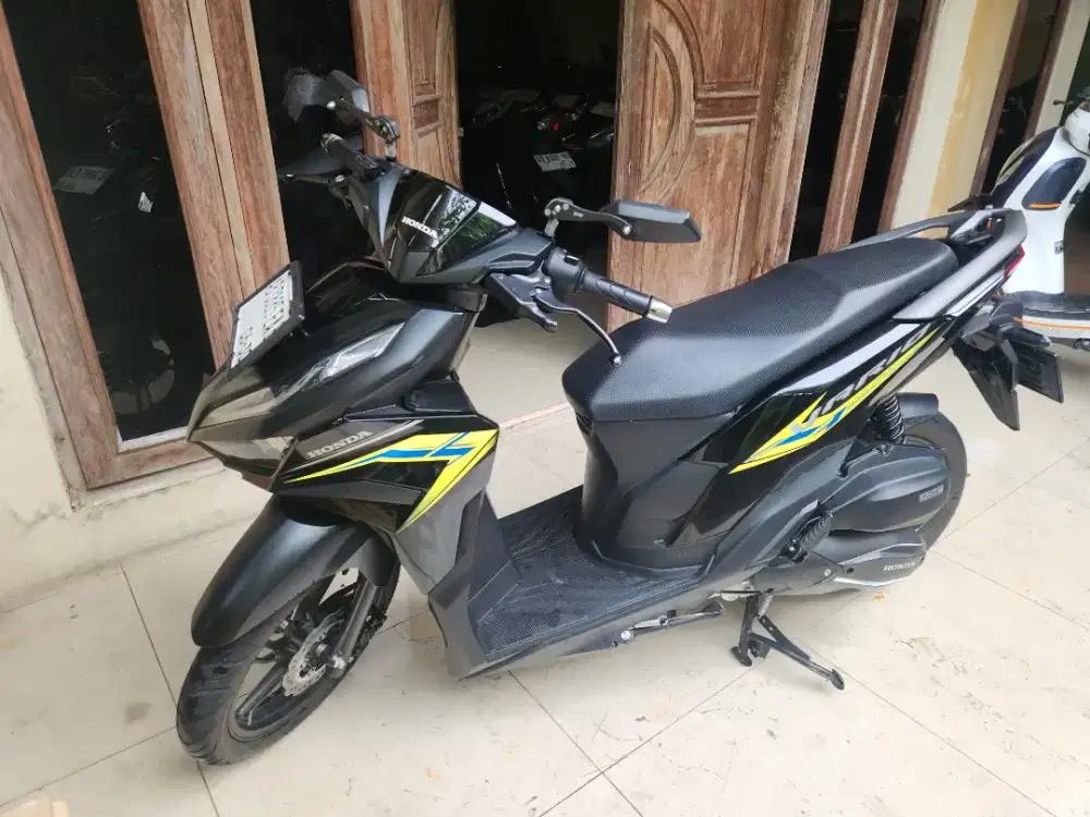 Vario 125 k2v hitam 2025 gbm