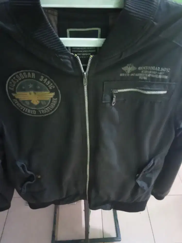Jaket motor anti dingin