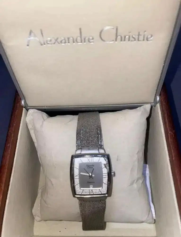 Jam tangan alexander