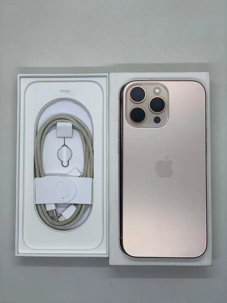 iPhone 16 Pro Max 256GB Resmi ex iBox Dessert Titanium