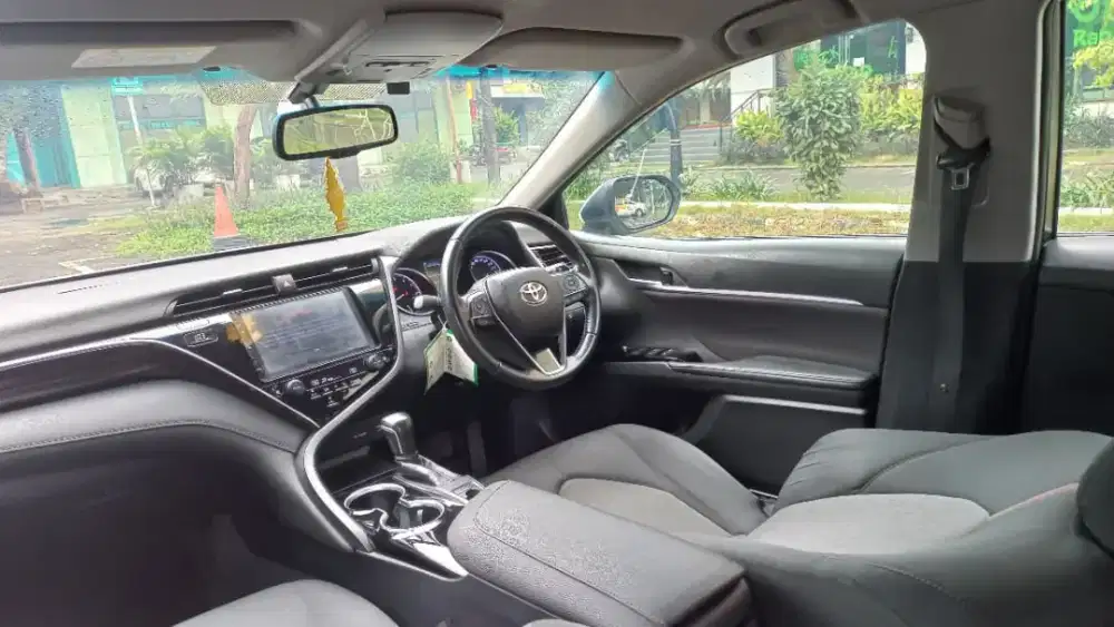 Toyota Camry 2019 2.5 V