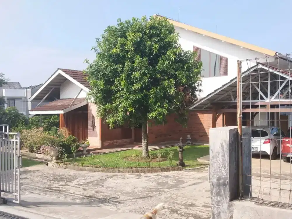 Rumah Tanah Luas 5 Kamar Tidur 5 Mnt ke Living Plaza Pamulang J-42963