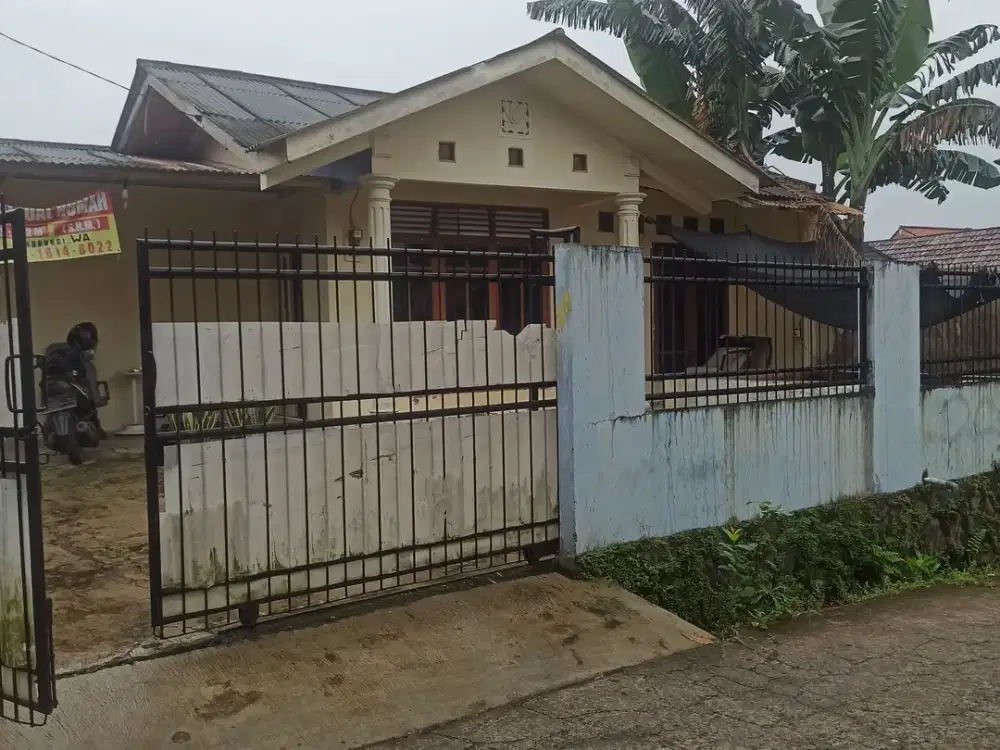 Rumah Luas Terawat 10 Menit ke Terminal Sawangan Dibantu KPR J-41439