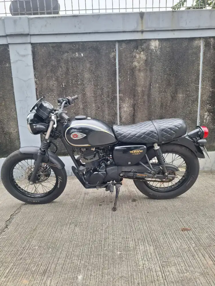 Kawasaki W175 SE Black 2018