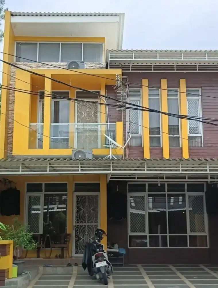 Jual rumah BCC Bukit Cimanggu City hoek