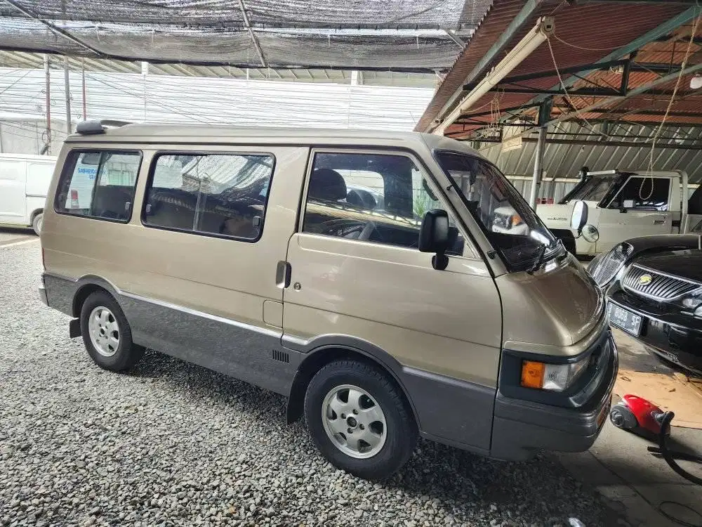 mazda e2000 siap pakai