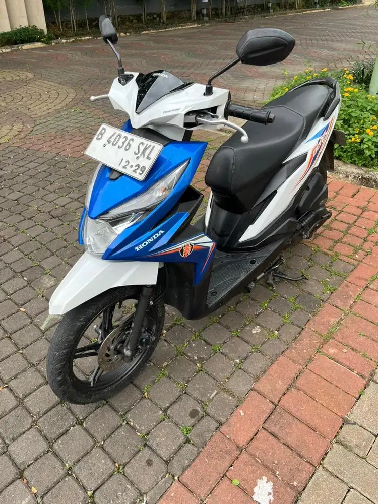 Beat Eco Cbs Biru Putih Glossy