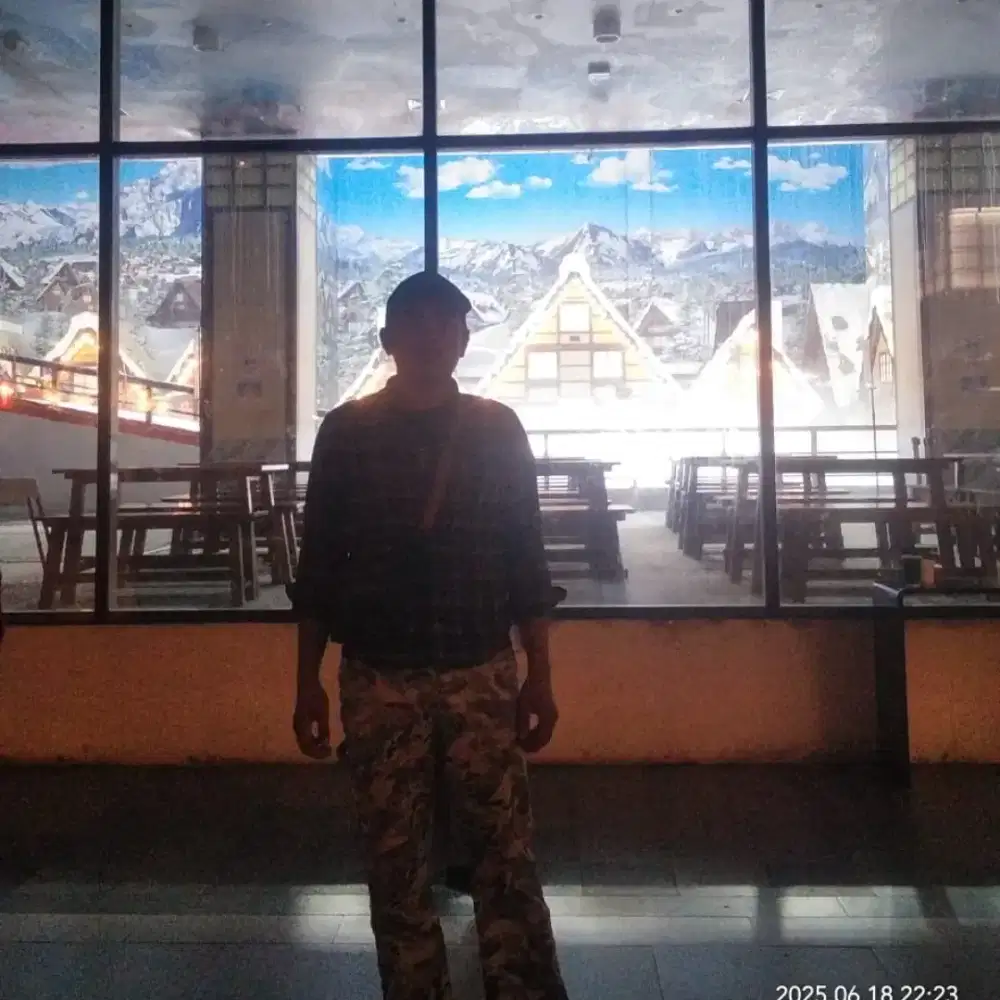 Cari kerjaan apa aja