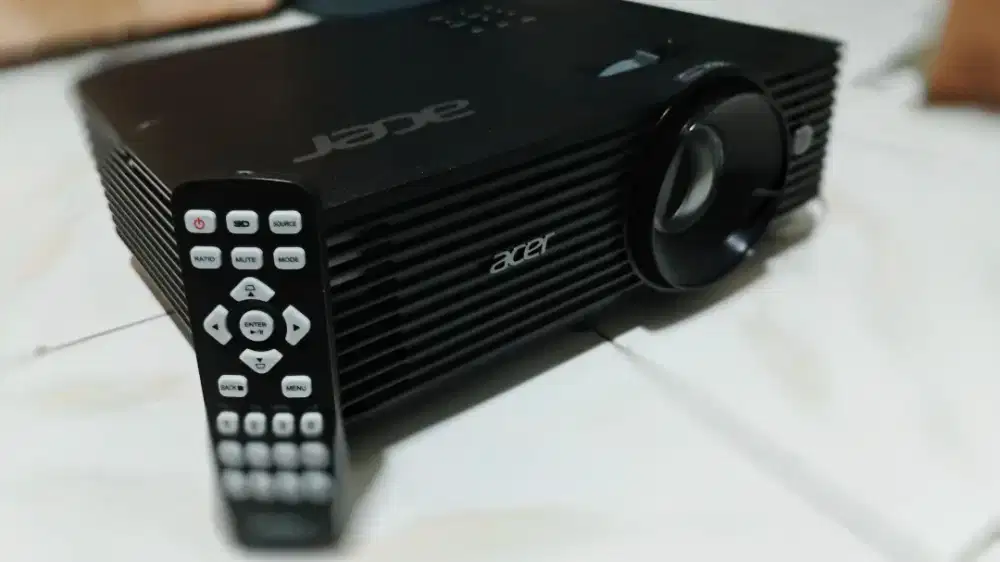 Proyektor Acer DNX 1843