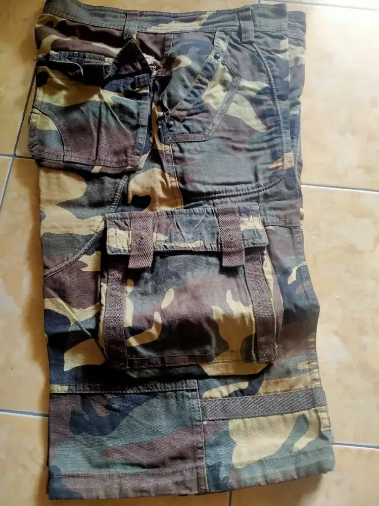 celana kargo abercrombie