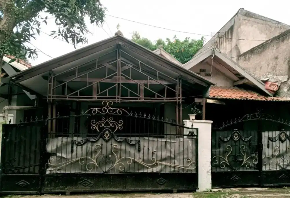 Dijual rumah cocok buat buka usaha kontrakan atau fotocopy