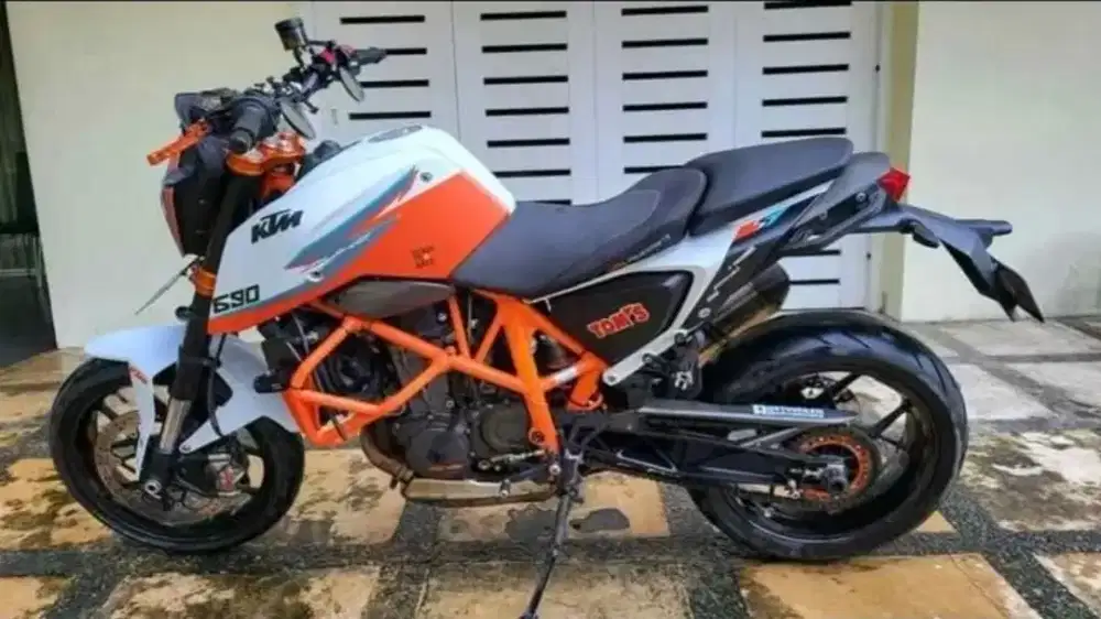 KTM DUKE 690 TYPE R 2013